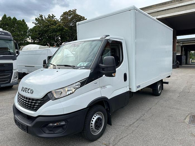 Iveco 35S16 - Closed box van: picture 2 Iveco 35S16 - Closed box van: picture 2