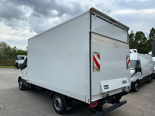 Iveco 35S16 - Closed box van: picture 4 Iveco 35S16 - Closed box van: picture 4