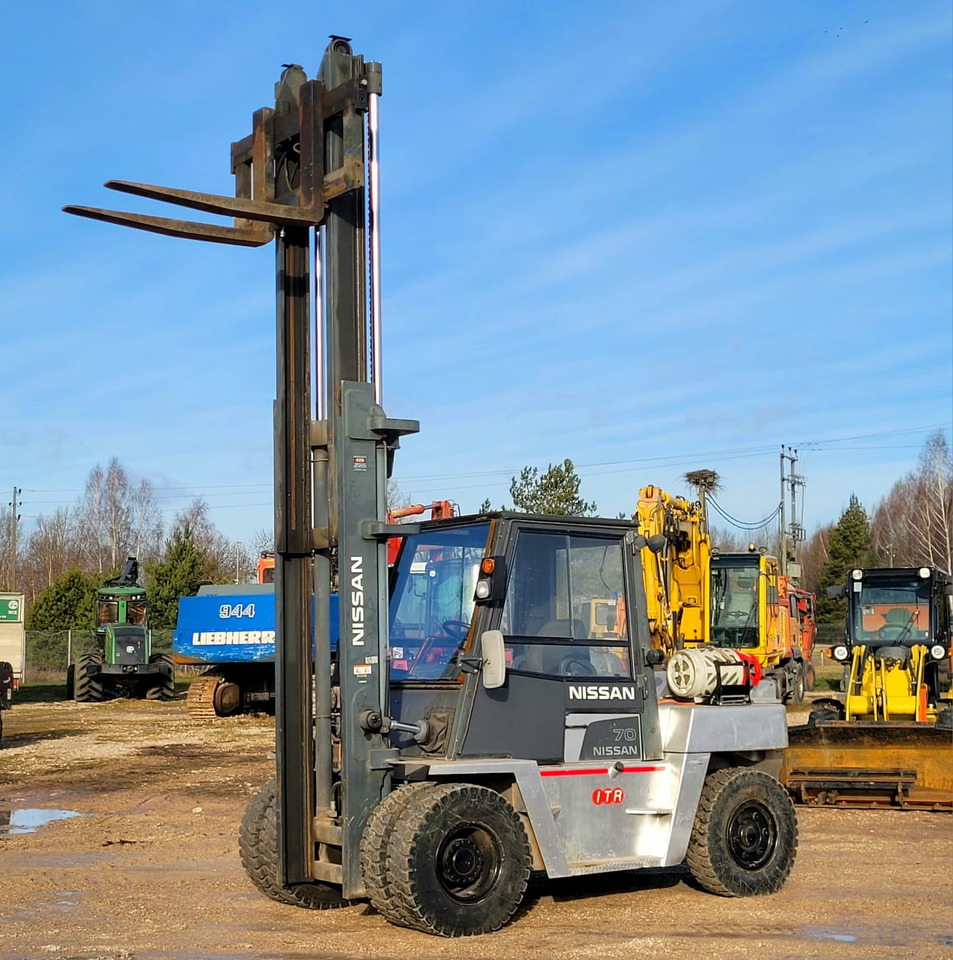 NISSAN 70 / JF05H70PU, 7 ton - LPG forklift: picture 2 NISSAN 70 / JF05H70PU, 7 ton - LPG forklift: picture 2