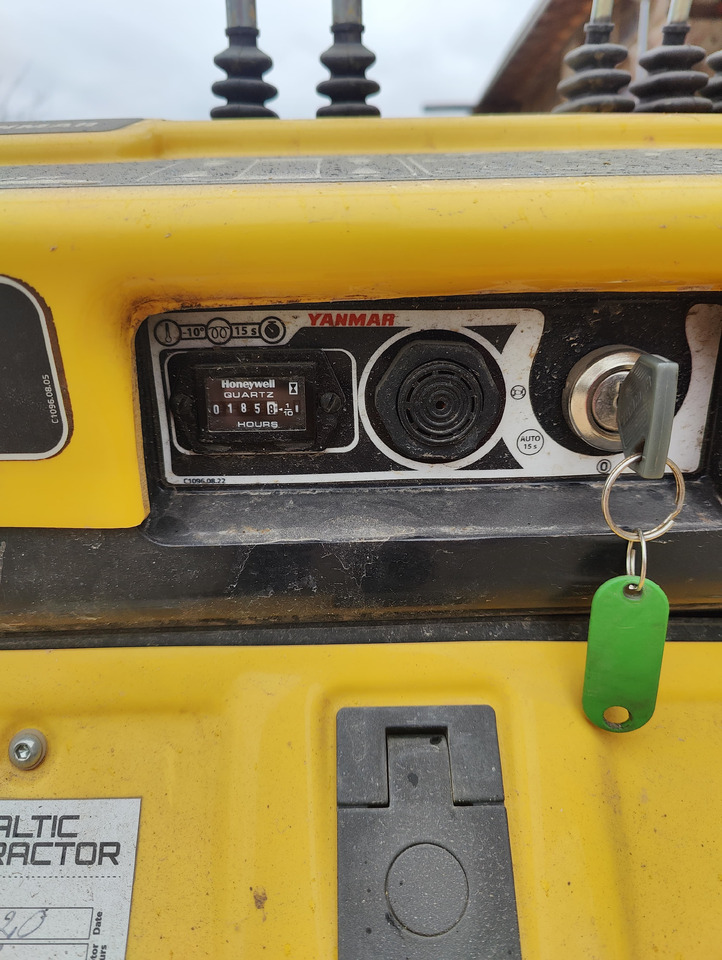 YANMAR C08 POWER - Crawler dumper: picture 4 YANMAR C08 POWER - Crawler dumper: picture 4