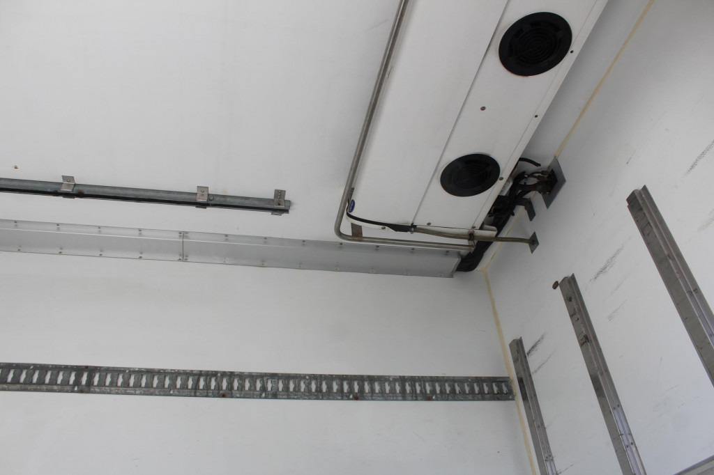 Refrigerator truck MAN TGM 18.290 E5 CS 950 Bi-Temp Strom Tür+LBW FRC: picture 7 Refrigerator truck MAN TGM 18.290 E5 CS 950 Bi-Temp Strom Tür+LBW FRC: picture 7