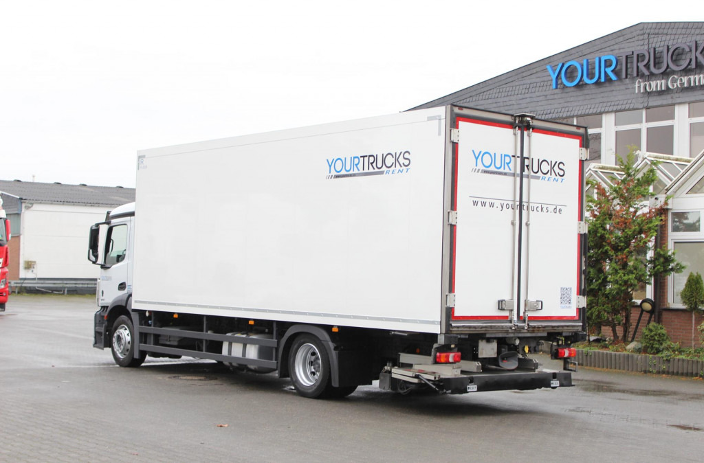 Refrigerator truck Mercedes-Benz Actros 1830 E6 TK T-1200R Multi Bi-Temp LBW AHK: picture 12 Refrigerator truck Mercedes-Benz Actros 1830 E6 TK T-1200R Multi Bi-Temp LBW AHK: picture 12