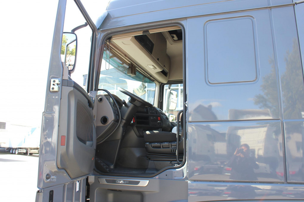 Daf XF 530 SC Retarder ACC LDWS Kühlbox Vollspoiler - Tractor unit: picture 3 Daf XF 530 SC Retarder ACC LDWS Kühlbox Vollspoiler - Tractor unit: picture 3