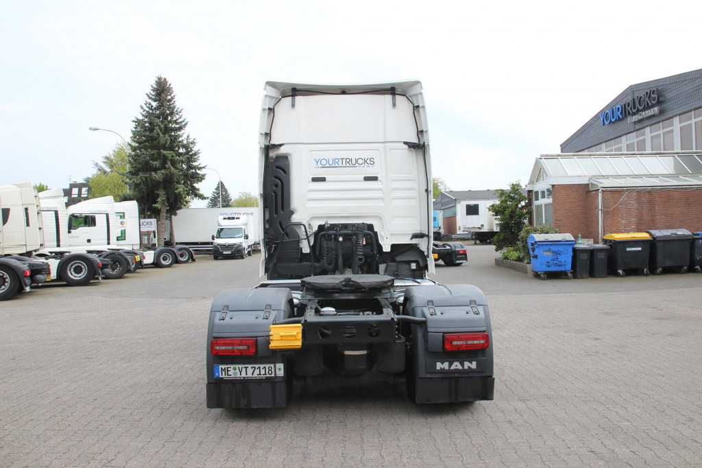 Tractor unit MAN TGX 18.500 XXL Standklima Navi Xenon Retarder: picture 10