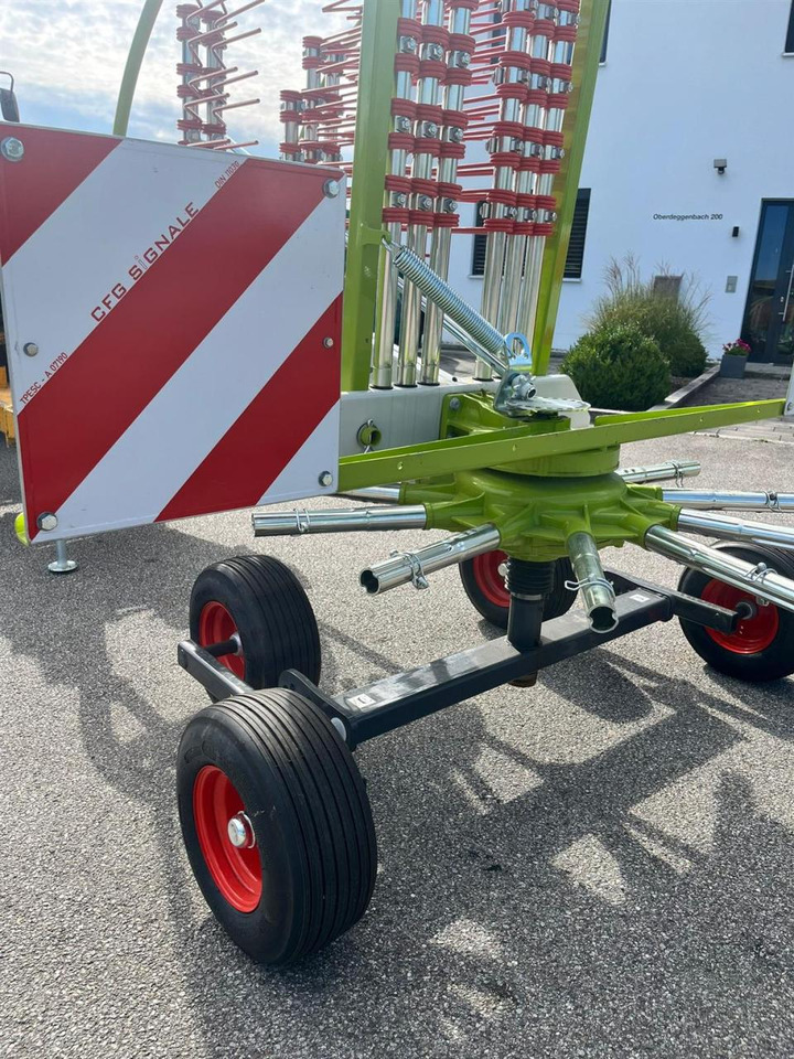 CLAAS Liner 370 Tandem / NEU und UNBENUTZT / Baujahr 202 - Tedder/ Rake: picture 5 CLAAS Liner 370 Tandem / NEU und UNBENUTZT / Baujahr 202 - Tedder/ Rake: picture 5