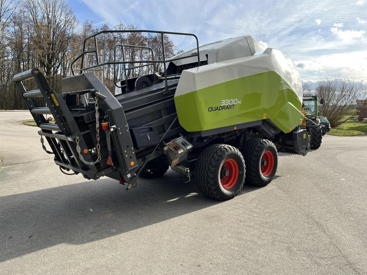 CLAAS Quadrant 3300 RC, Claas Großpackenpresse, Bj. 2016, ca. 16.500 Ballen - Square baler: picture 3 CLAAS Quadrant 3300 RC, Claas Großpackenpresse, Bj. 2016, ca. 16.500 Ballen - Square baler: picture 3