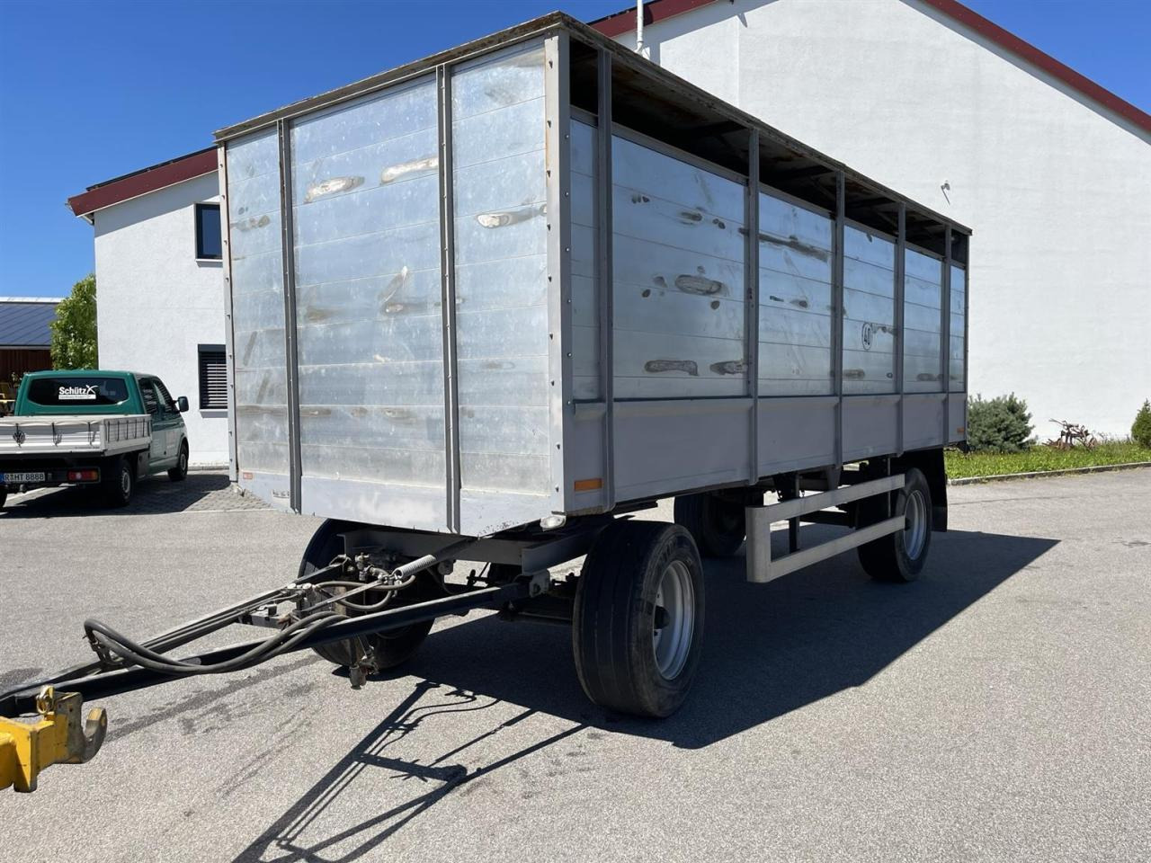 Fortschritt Viehtransportwagen, Viehanhänger, Tiertransport - Farm trailer: picture 2 Fortschritt Viehtransportwagen, Viehanhänger, Tiertransport - Farm trailer: picture 2