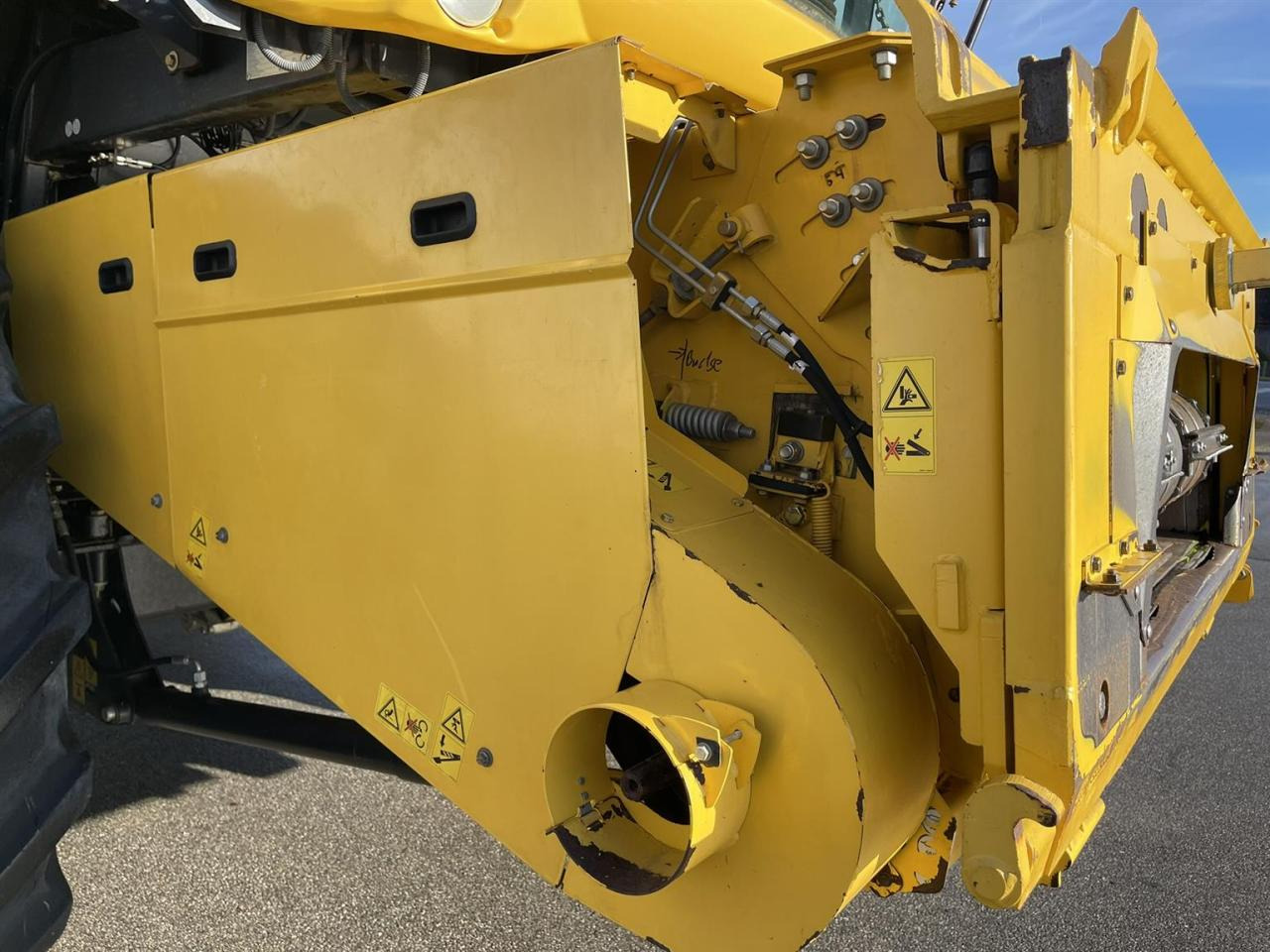 Combine harvester New Holland CR9080 Elevation Allrad: picture 12 Combine harvester New Holland CR9080 Elevation Allrad: picture 12