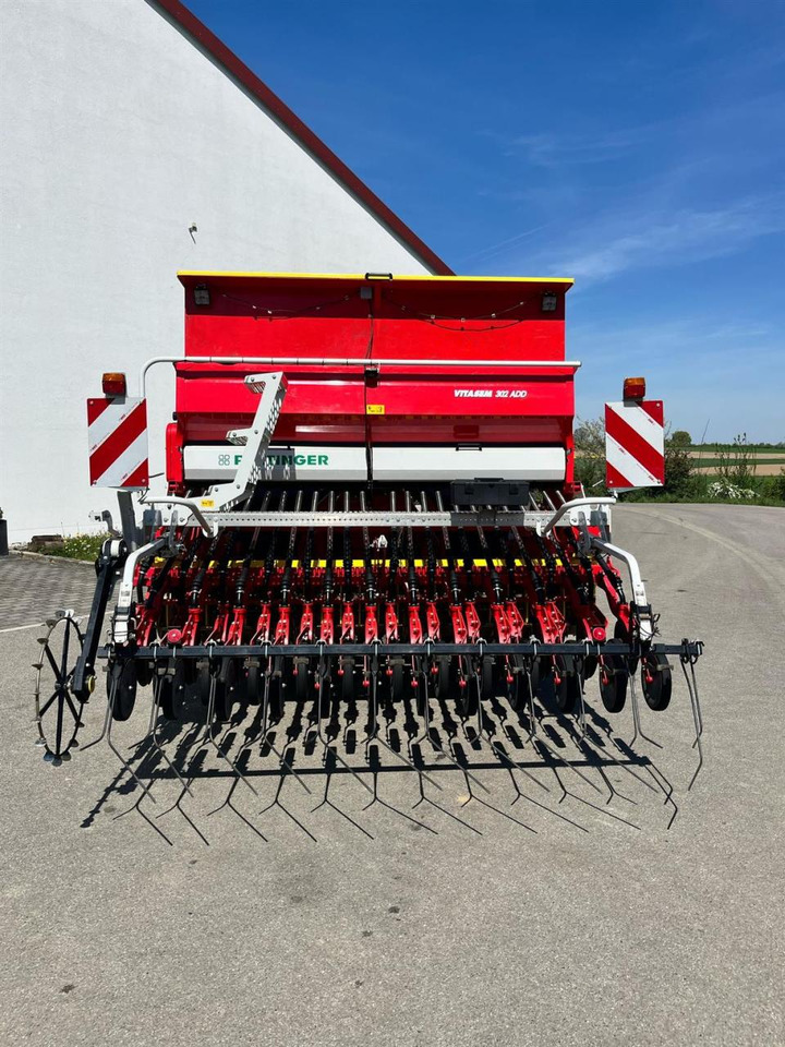 Pöttinger Vitasem 302 ADD + Pöttinger Lion 303.12 WG, Kombi - Combine seed drill: picture 4 Pöttinger Vitasem 302 ADD + Pöttinger Lion 303.12 WG, Kombi - Combine seed drill: picture 4