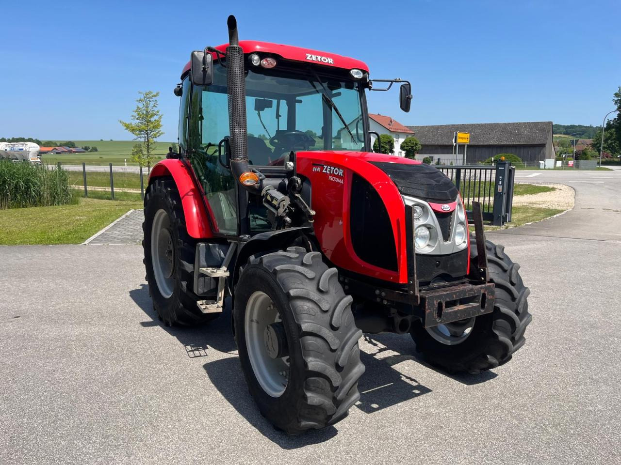 Zetor Proxima 8441, 4980Bh, Klima, - Farm tractor: picture 3 Zetor Proxima 8441, 4980Bh, Klima, - Farm tractor: picture 3