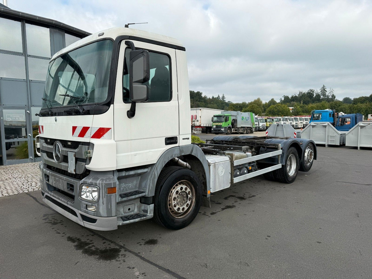 Mercedes-Benz Actros 2532 MP 3 Fahrgestell - Cab chassis truck: picture 1 Mercedes-Benz Actros 2532 MP 3 Fahrgestell - Cab chassis truck: picture 1