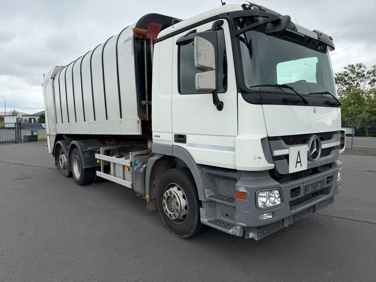 Mercedes-Benz Actros MP3 2532 6x2 Faun Rotorpress 521 - Garbage truck: picture 3 Mercedes-Benz Actros MP3 2532 6x2 Faun Rotorpress 521 - Garbage truck: picture 3