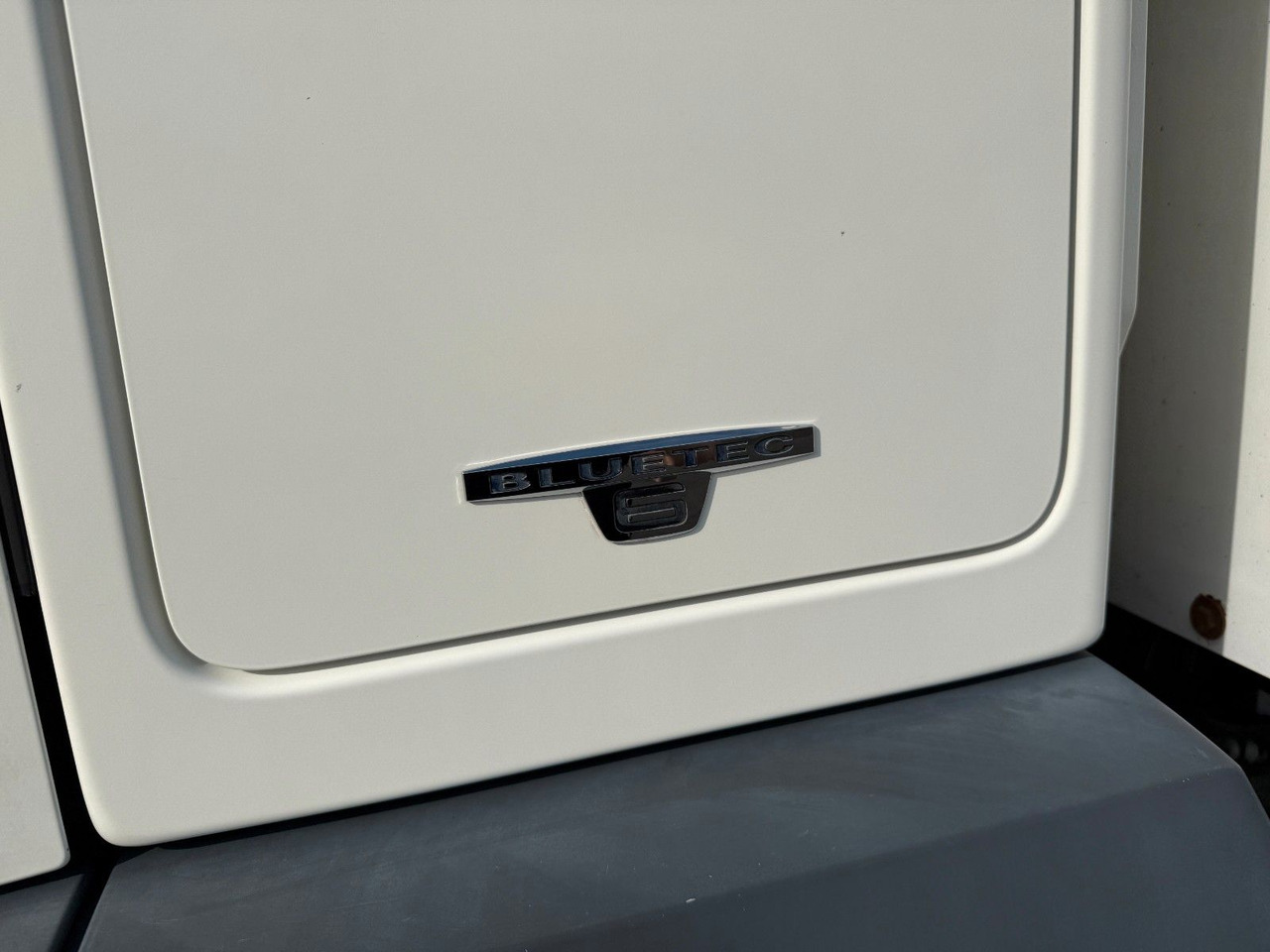 Mercedes-Benz Antos 2533 Seitenlader HS SL- VK- F - Garbage truck: picture 5 Mercedes-Benz Antos 2533 Seitenlader HS SL- VK- F - Garbage truck: picture 5