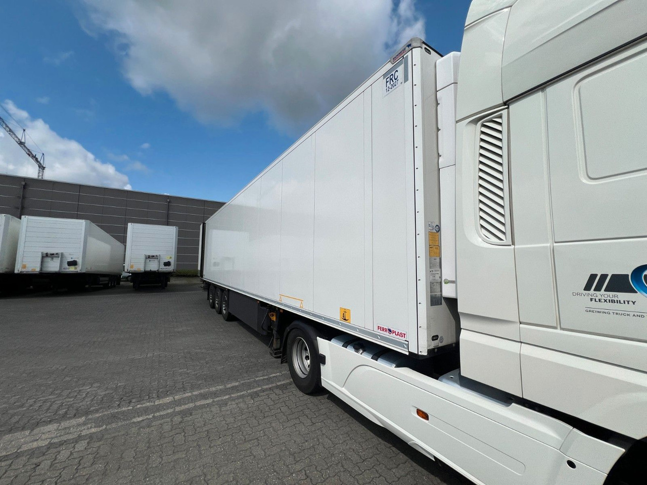 Schmitz Cargobull SKO 24/L - 13.4 FP 45 Cool V7, TK SLXi 400 - Refrigerator semi-trailer: picture 1 Schmitz Cargobull SKO 24/L - 13.4 FP 45 Cool V7, TK SLXi 400 - Refrigerator semi-trailer: picture 1