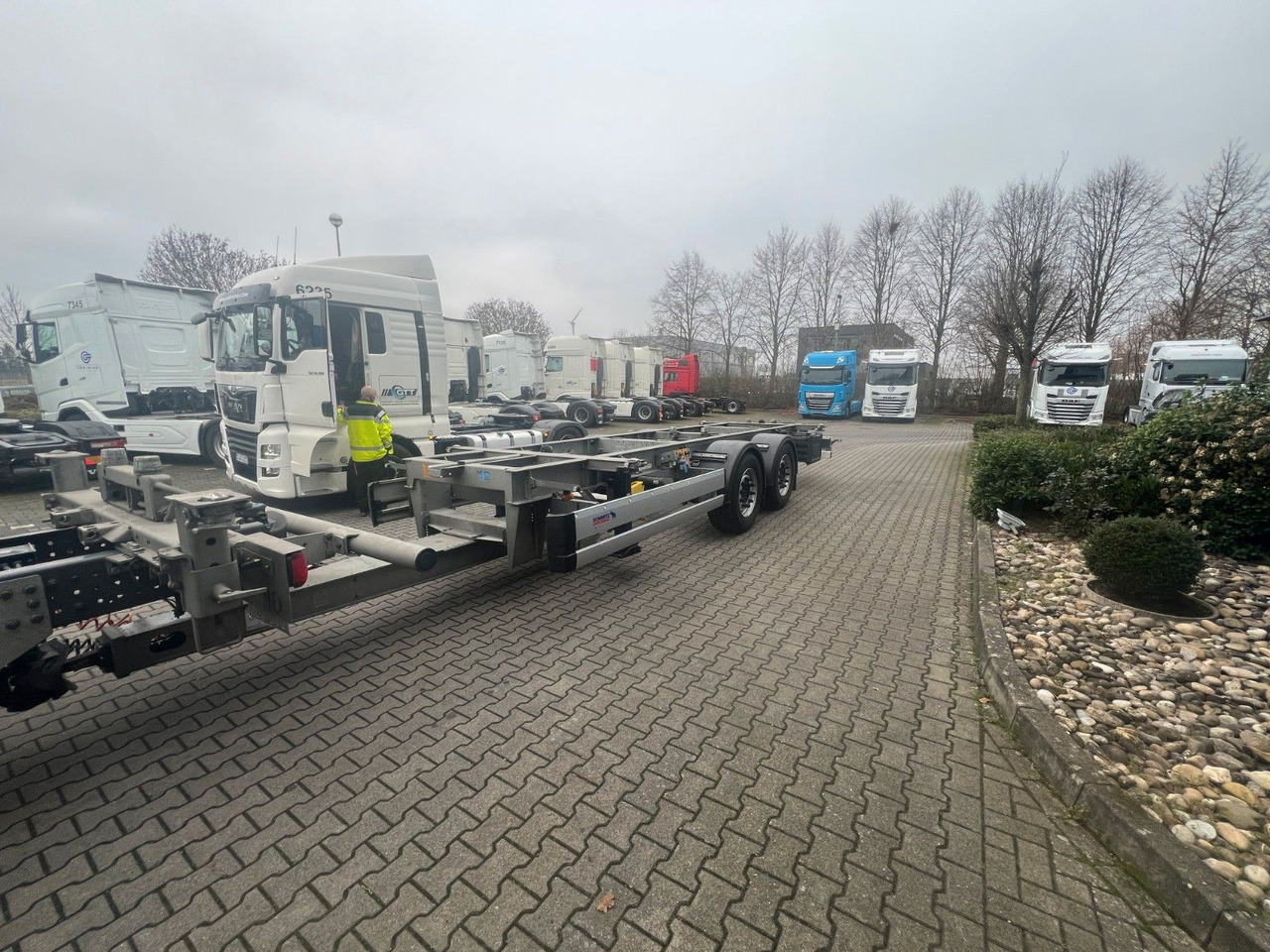 Schmitz Cargobull ZWF 18/L-20' MIDI - Container transporter/ Swap body trailer: picture 4 Schmitz Cargobull ZWF 18/L-20' MIDI - Container transporter/ Swap body trailer: picture 4