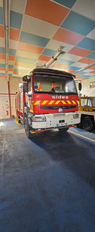 Sides - Fire truck: picture 1 Sides - Fire truck: picture 1