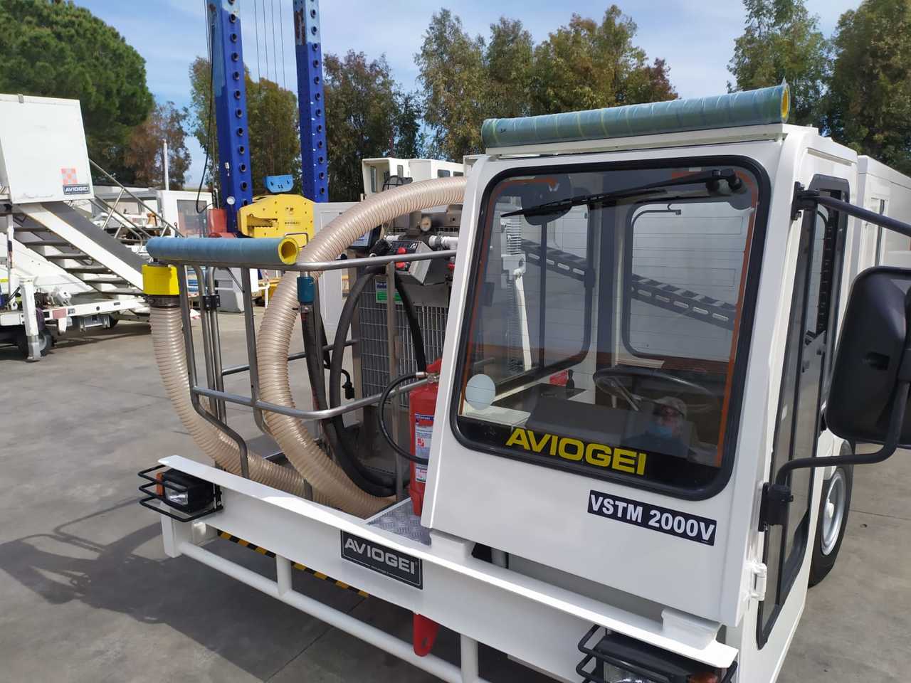 Lavatory service truck Toilet Truck Aviogei VSTM: picture 8