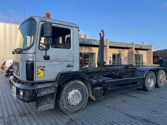 MAN 26.364 6x2 - Cab chassis truck: picture 1 MAN 26.364 6x2 - Cab chassis truck: picture 1