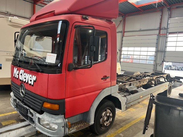 Mercedes-Benz Atego 815 Atego 815 L - Cab chassis truck: picture 1 Mercedes-Benz Atego 815 Atego 815 L - Cab chassis truck: picture 1