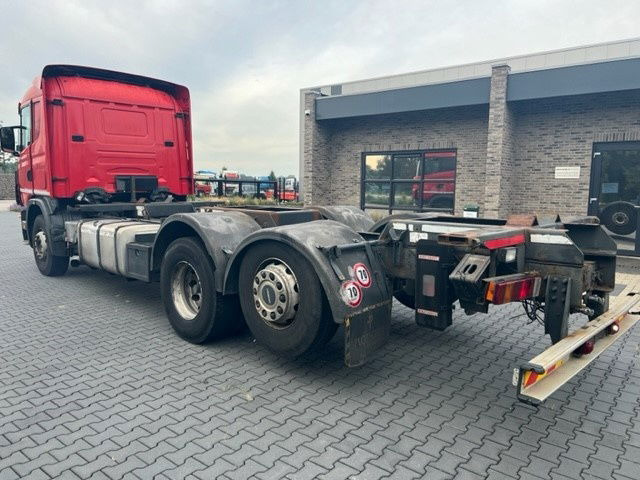 Scania R124-420 .420 6x2 - Cab chassis truck: picture 4 Scania R124-420 .420 6x2 - Cab chassis truck: picture 4
