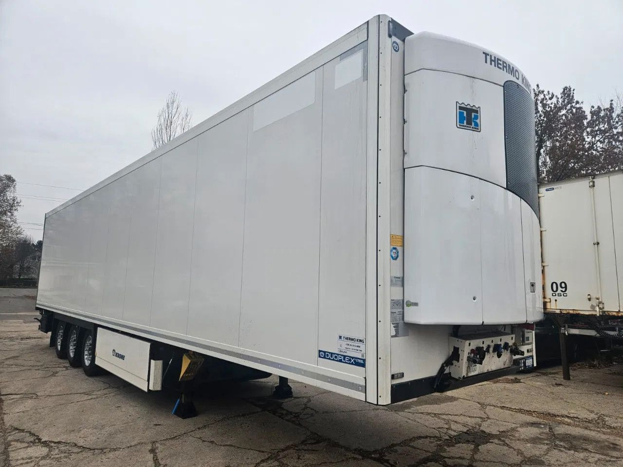Krone SD Thermo King SLX300i, 2344h, Lift axle A, 227. - Refrigerator semi-trailer: picture 3 Krone SD Thermo King SLX300i, 2344h, Lift axle A, 227. - Refrigerator semi-trailer: picture 3