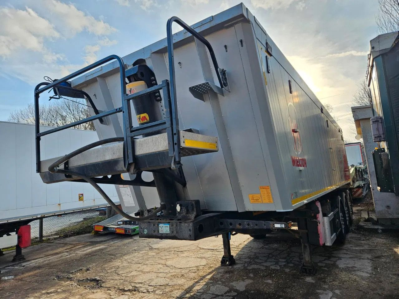 Wielton NW-3 38m3 Lifting Axle, Alloy w. 2 units in stoc - Tipper semi-trailer: picture 3 Wielton NW-3 38m3 Lifting Axle, Alloy w. 2 units in stoc - Tipper semi-trailer: picture 3