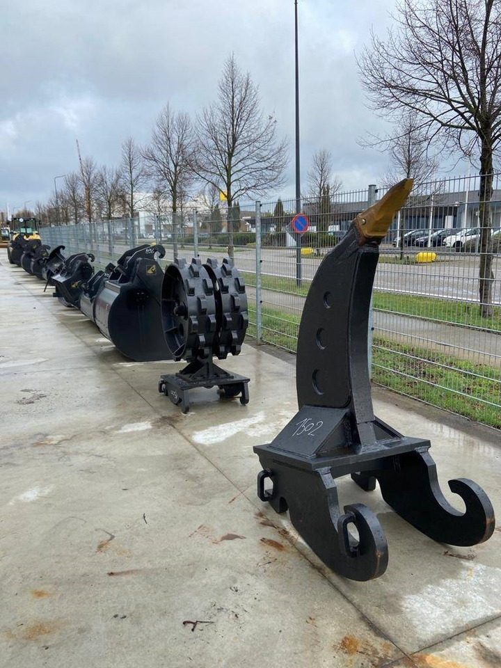 Yellowdozer cw40 | cw55S |cw10 - Attachment for Construction machinery: picture 1 Yellowdozer cw40 | cw55S |cw10 - Attachment for Construction machinery: picture 1