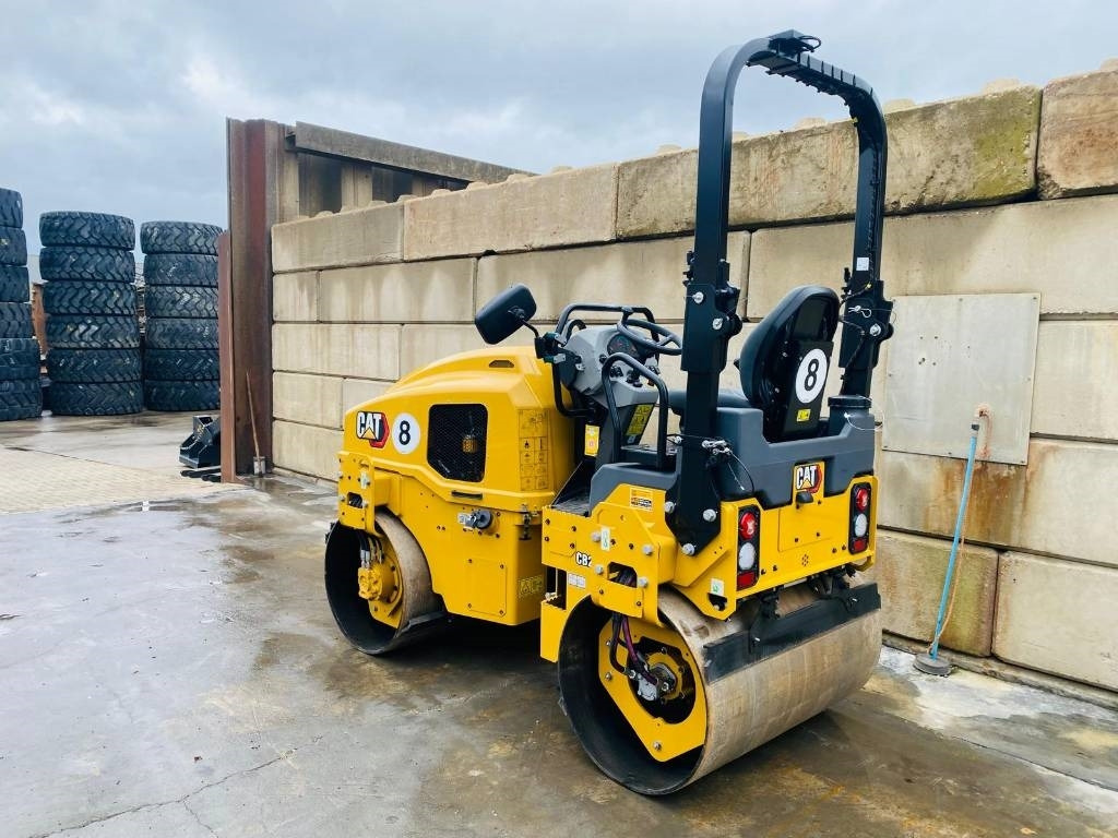 CAT CB 2.7 - Road roller: picture 5 CAT CB 2.7 - Road roller: picture 5