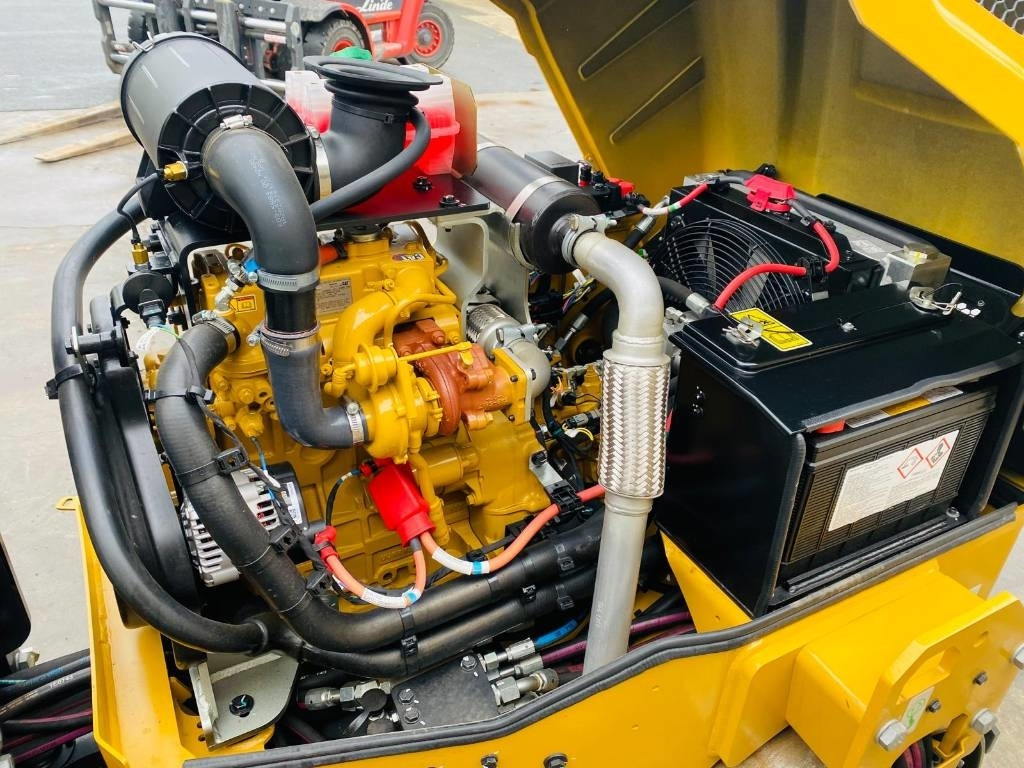 New Road roller CAT CB 2.7: picture 11 New Road roller CAT CB 2.7: picture 11