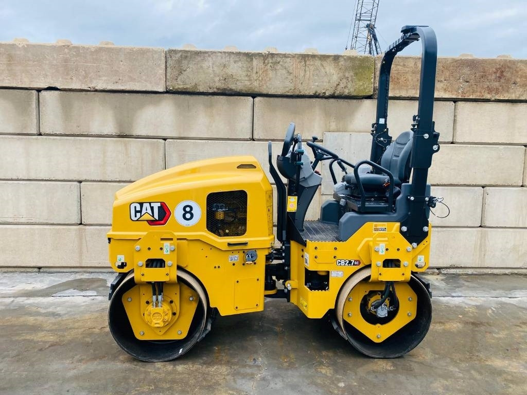 CAT CB 2.7 - Road roller: picture 1 CAT CB 2.7 - Road roller: picture 1