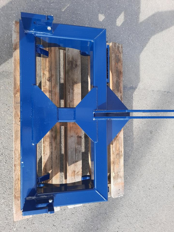 Adapter Liebherr Komatsu Cat Hoflader Radlader auf 3 Punkt Kat II - Quick coupler: picture 5 Adapter Liebherr Komatsu Cat Hoflader Radlader auf 3 Punkt Kat II - Quick coupler: picture 5