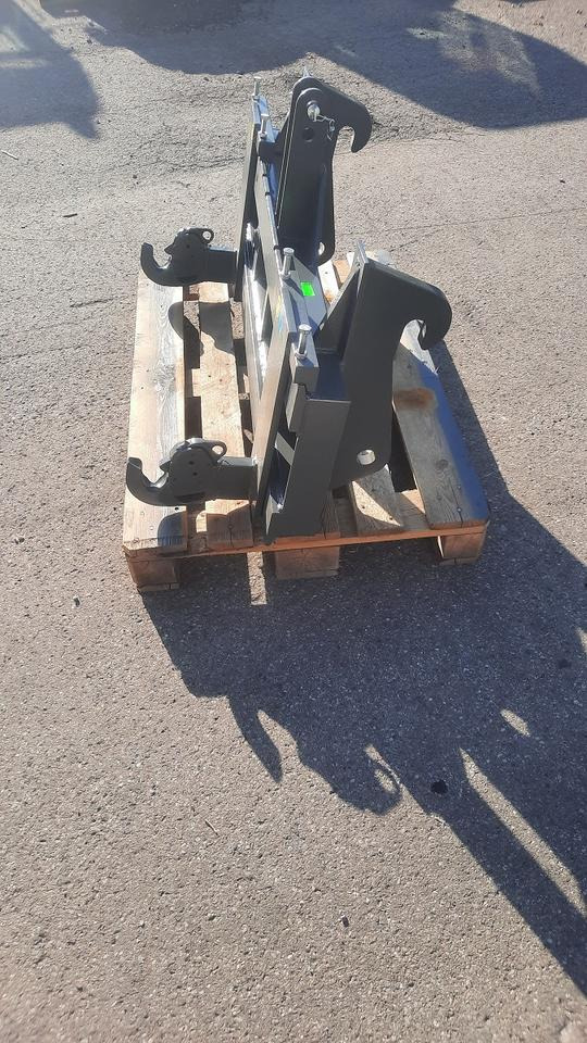 Adapter Volvo Cat Hoflader Radlader auf 3 Punkt Kat II Palettenga - Quick coupler: picture 4 Adapter Volvo Cat Hoflader Radlader auf 3 Punkt Kat II Palettenga - Quick coupler: picture 4