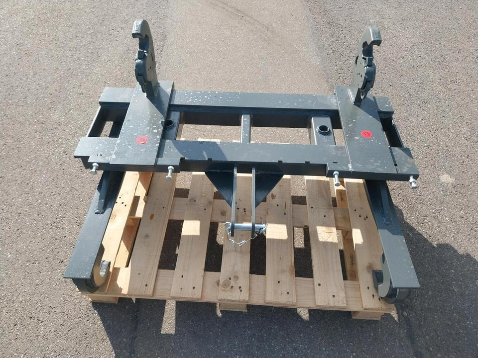 Adapter Volvo L 50 70 Cat Hoflader Radlader auf 3 Punkt Kat III - Quick coupler: picture 5 Adapter Volvo L 50 70 Cat Hoflader Radlader auf 3 Punkt Kat III - Quick coupler: picture 5