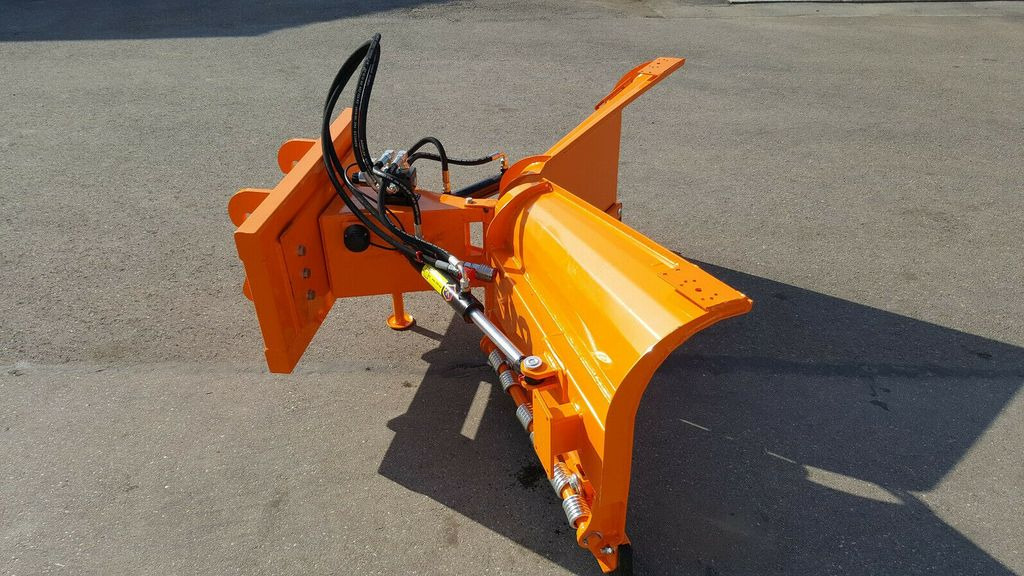 Kramer V Schneeschild breit 1,80 m 5035, 350 5040 - Snow plough for Utility/ Special vehicle: picture 4 Kramer V Schneeschild breit 1,80 m 5035, 350 5040 - Snow plough for Utility/ Special vehicle: picture 4