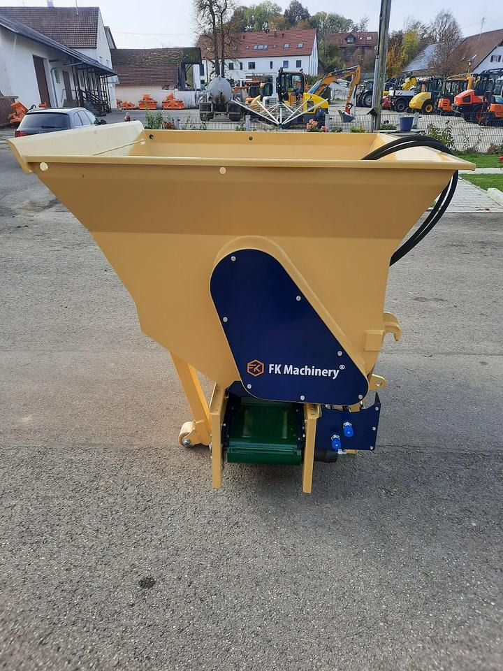 Liegeboxen Einstreugerät Futterverteilgerät Hoflader Radlader Cat - Livestock equipment: picture 2 Liegeboxen Einstreugerät Futterverteilgerät Hoflader Radlader Cat - Livestock equipment: picture 2