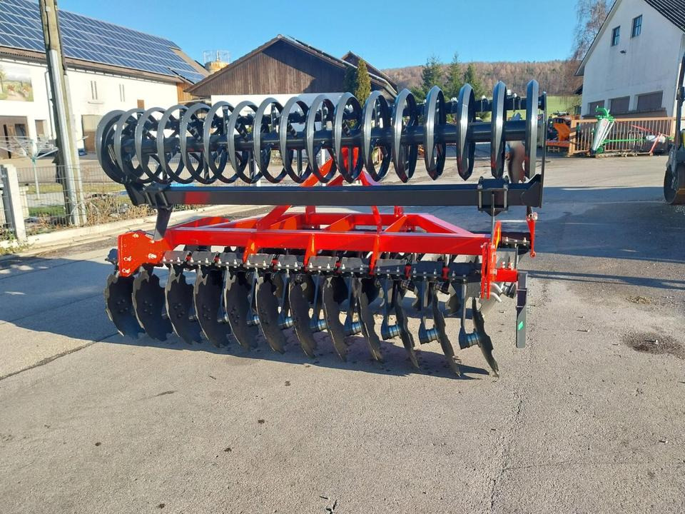 Scheibenegge 3m Scheibengrubber Kurzscheibenegge Grubber - Disc harrow: picture 2 Scheibenegge 3m Scheibengrubber Kurzscheibenegge Grubber - Disc harrow: picture 2