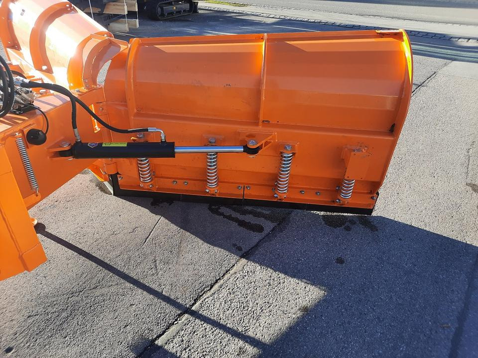 Schneeschild Vario 3,3m schwer Liebherr Kramer Schlepper Radlader - Snow plough: picture 2 Schneeschild Vario 3,3m schwer Liebherr Kramer Schlepper Radlader - Snow plough: picture 2