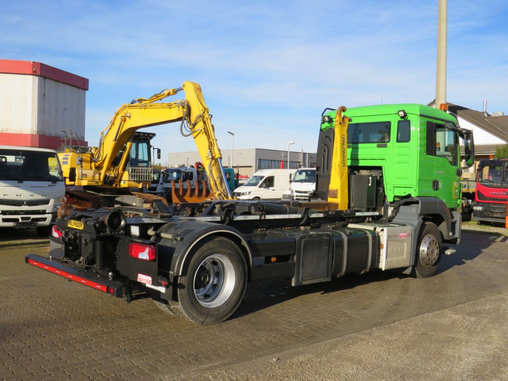 MAN MAN TG-S Abrollkipper 18.320 BL - Hook lift truck: picture 4 MAN MAN TG-S Abrollkipper 18.320 BL - Hook lift truck: picture 4