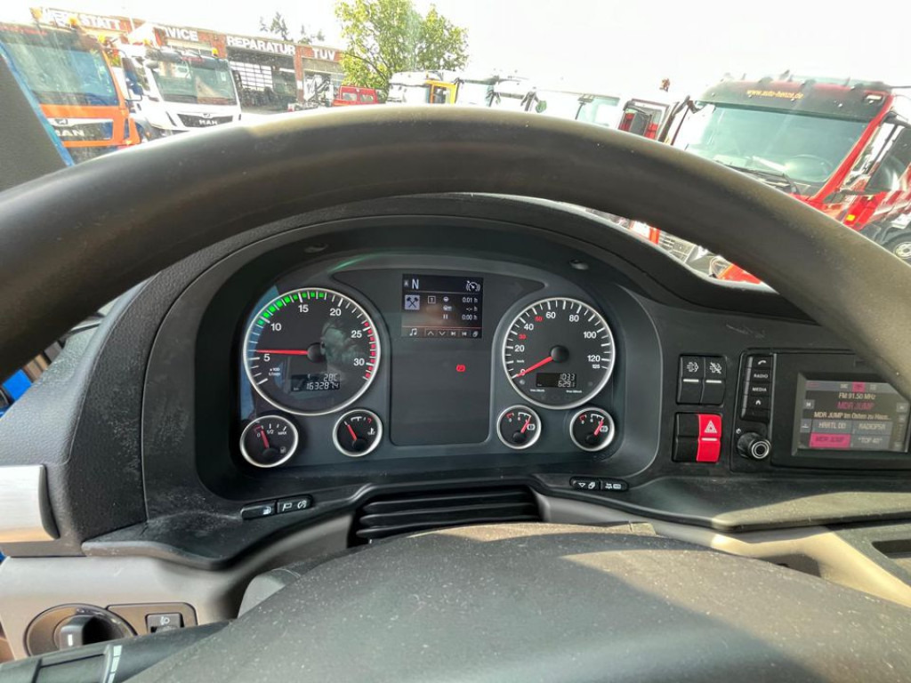 Tipper MAN TG-S 26.500 6x6 BB 3-Achs Allradkipper Bordmatik: picture 14 Tipper MAN TG-S 26.500 6x6 BB 3-Achs Allradkipper Bordmatik: picture 14