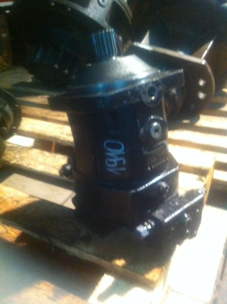 BRUENINGHAUS HYDROMATIK A6VM107DA1/63W-VZB027B 9604789 262.25.47.31 - Hydraulic motor: picture 1 BRUENINGHAUS HYDROMATIK A6VM107DA1/63W-VZB027B 9604789 262.25.47.31 - Hydraulic motor: picture 1