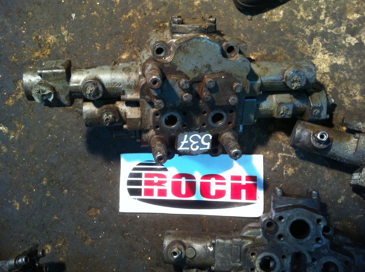 HYDRECO HAMWORTHY V2A4011DF10VS 08890176 84011202011 - 2 SEKCYJNY - Hydraulic valve for Construction machinery: picture 1 HYDRECO HAMWORTHY V2A4011DF10VS 08890176 84011202011 - 2 SEKCYJNY - Hydraulic valve for Construction machinery: picture 1