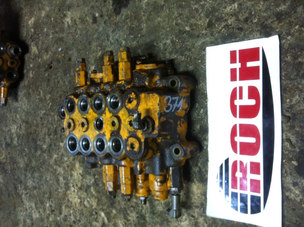 SHIBAURA U22 - 4 SEKCYJNY - Hydraulic valve for Construction machinery: picture 1 SHIBAURA U22 - 4 SEKCYJNY - Hydraulic valve for Construction machinery: picture 1