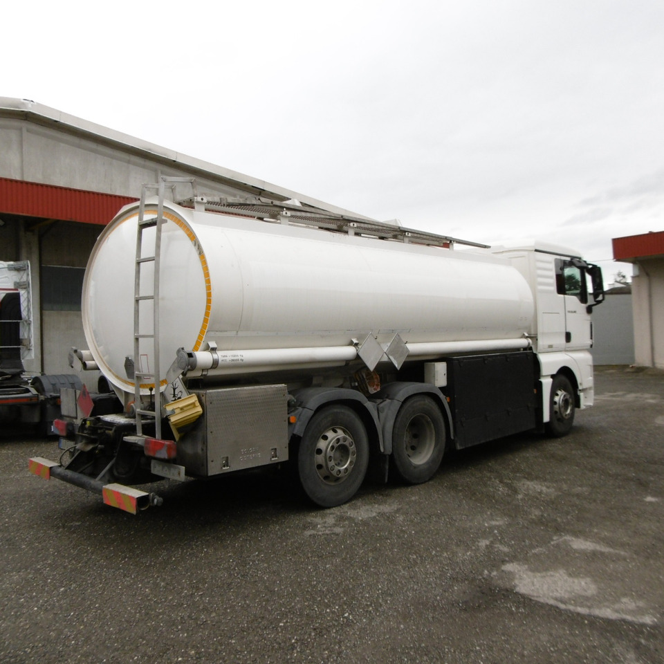 MAN 26.480 - Tank truck: picture 2 MAN 26.480 - Tank truck: picture 2