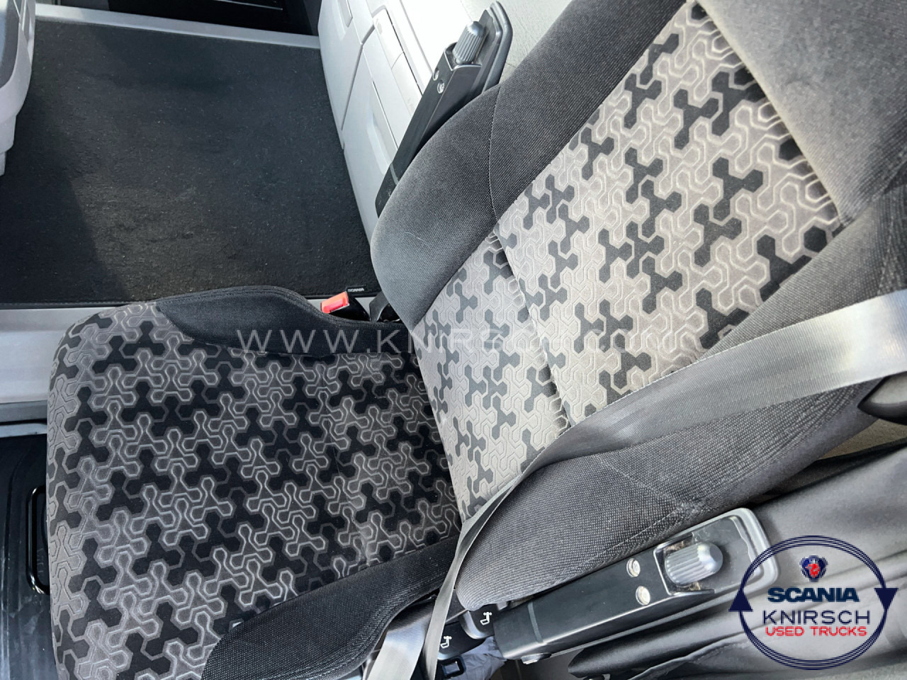 SCANIA R450A4x2LA - Tractor unit: picture 4 SCANIA R450A4x2LA - Tractor unit: picture 4