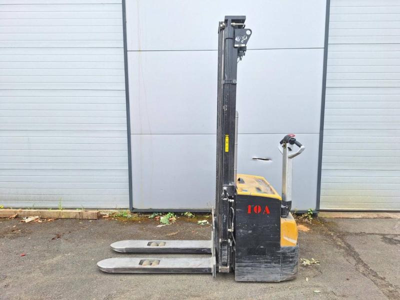 Caterpillar NSP16N2 - Stacker: picture 4 Caterpillar NSP16N2 - Stacker: picture 4