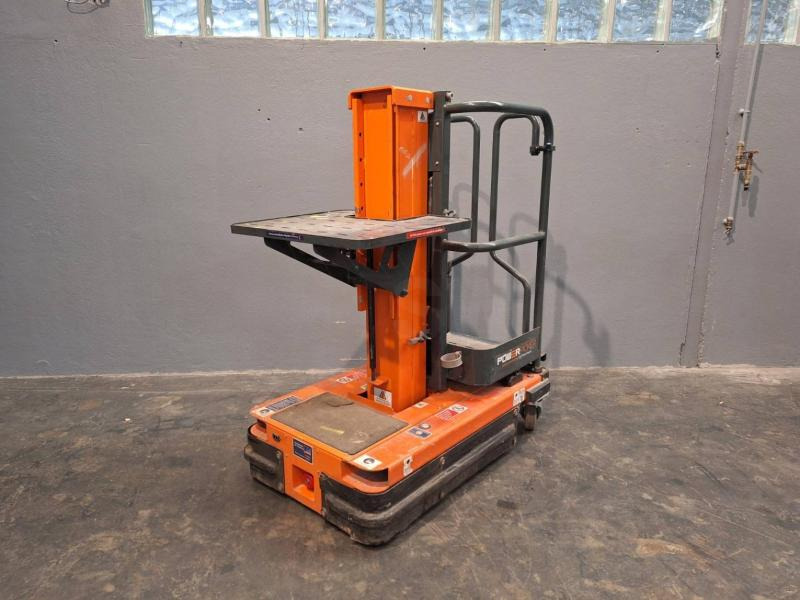 Power Tower POWER PICKER - Vertical mast lift: picture 4 Power Tower POWER PICKER - Vertical mast lift: picture 4