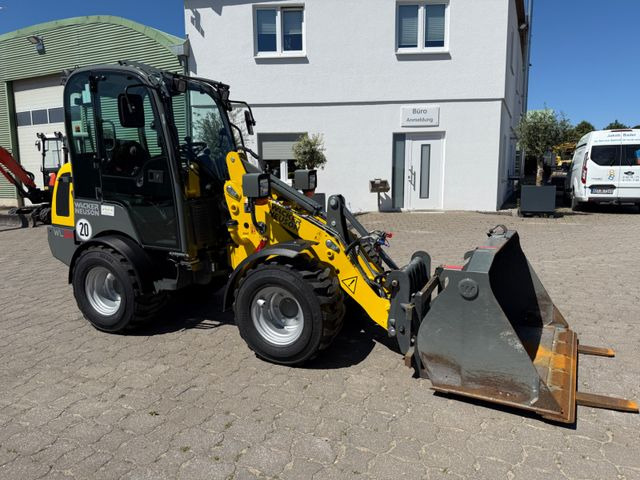 Wacker WL 25, Bj 23, 210 BH, Breitreifen Schaufel Gabel - Wheel loader: picture 3 Wacker WL 25, Bj 23, 210 BH, Breitreifen Schaufel Gabel - Wheel loader: picture 3