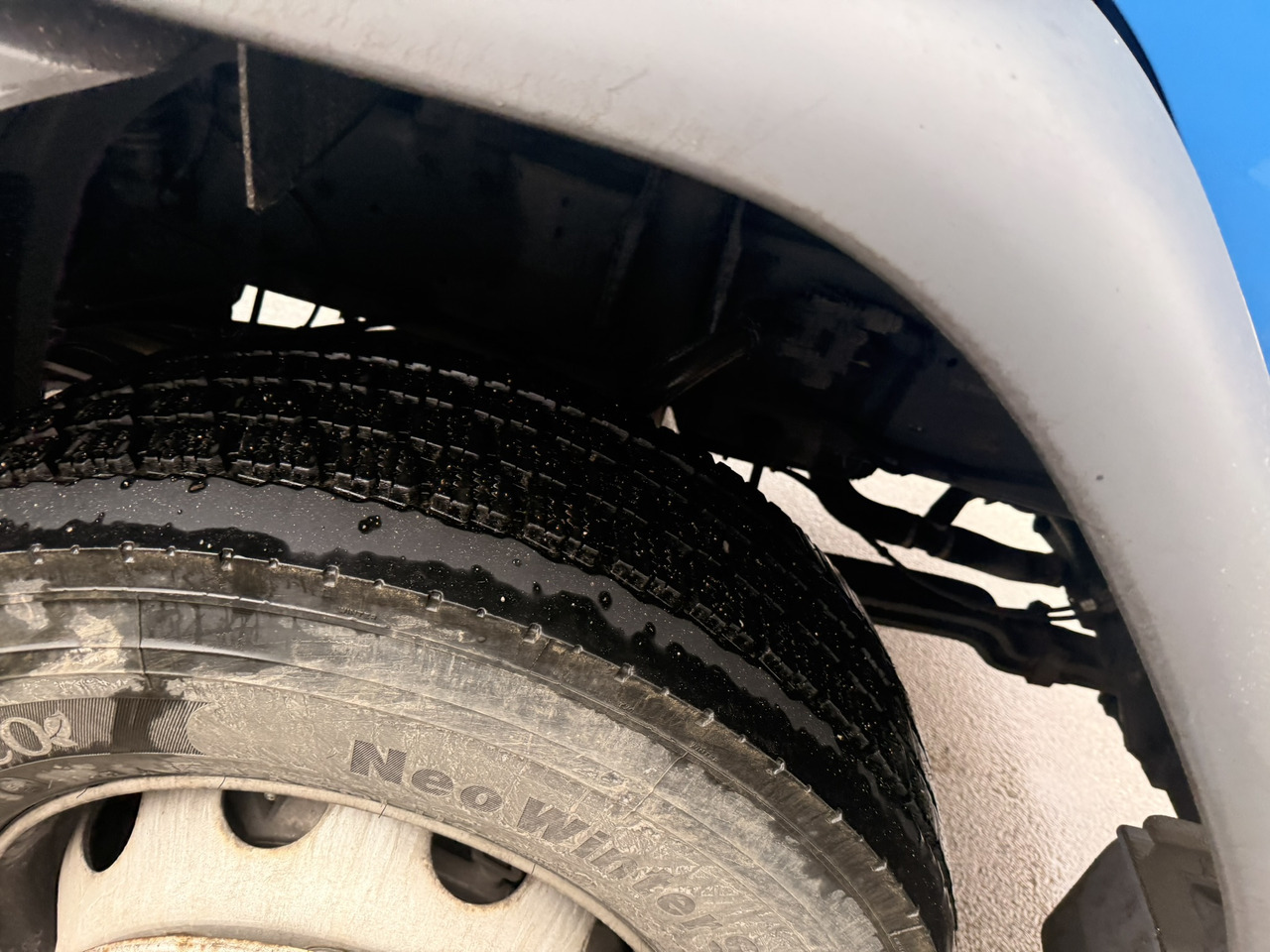 Curtainsider truck DAF LF 290 Pritschenaufbau Ladebordwand AHK: picture 10