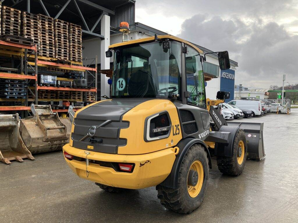 Volvo JL25H Electric - Skid steer loader: picture 2 Volvo JL25H Electric - Skid steer loader: picture 2