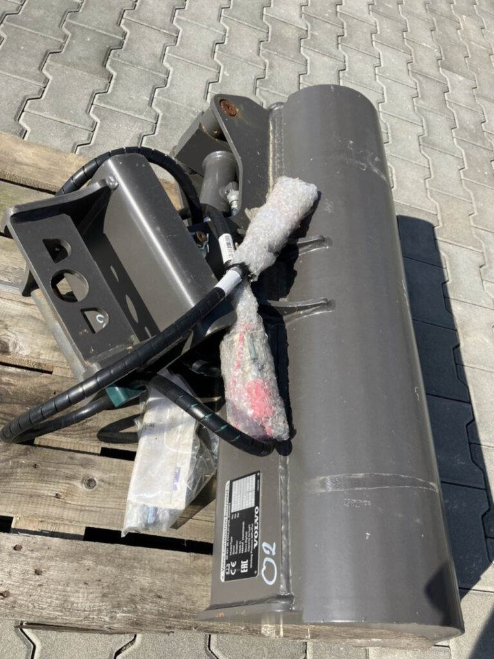 Volvo Löffelset inkl. Schnellwechsler für EC18 - Backhoe loader: picture 4 Volvo Löffelset inkl. Schnellwechsler für EC18 - Backhoe loader: picture 4